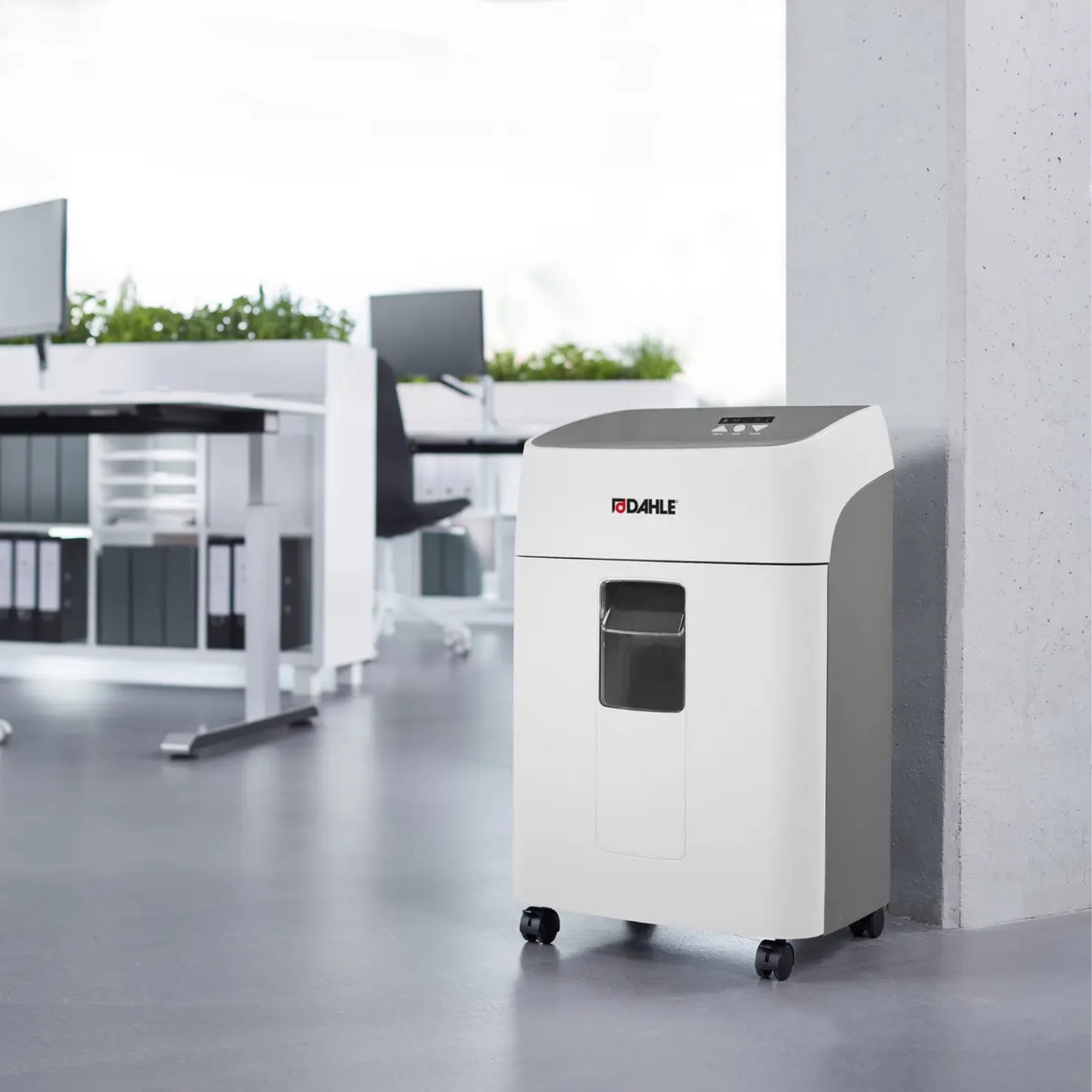 Dahle 404P Up to 21 Sheets P-4 40L Cross Cut Professional Office Shredder