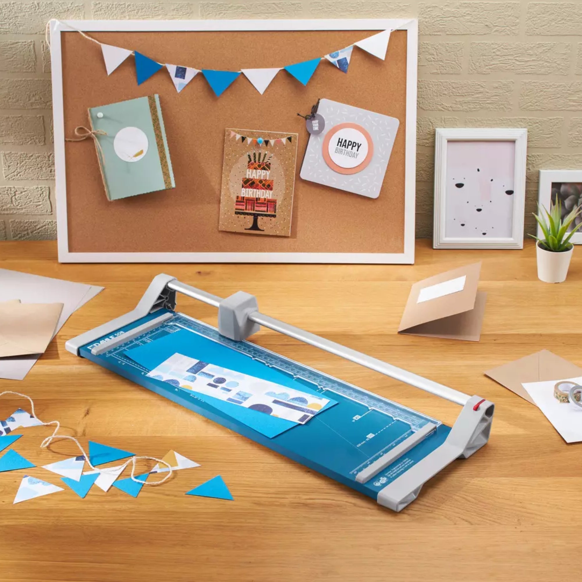 Dahle 508 Generation 3 A3 6 Sheets Small / Home Office Rotary Paper Trimmer