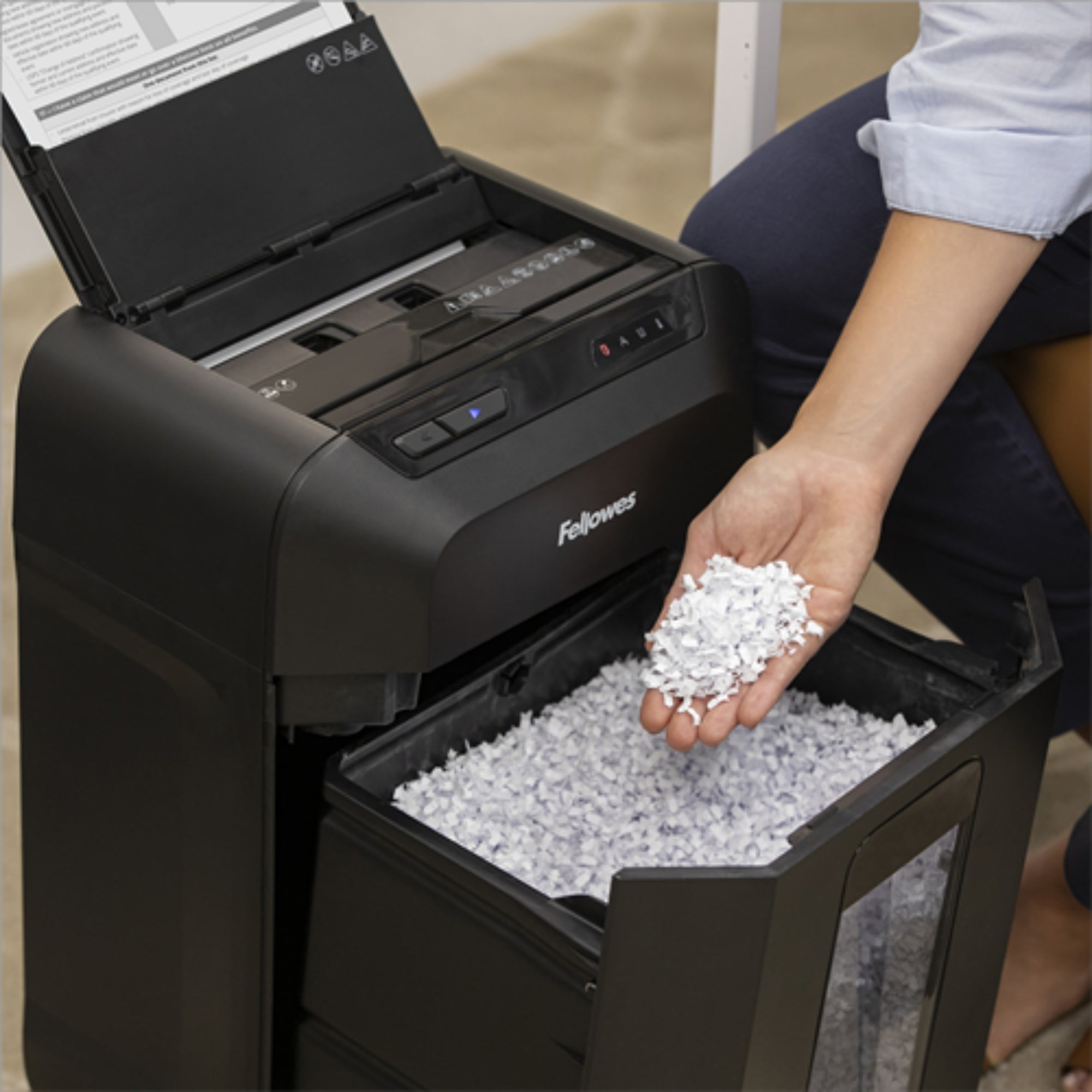 Fellowes AutoMax™ 80M 80 Sheets Mini / Micro Cut Shredder