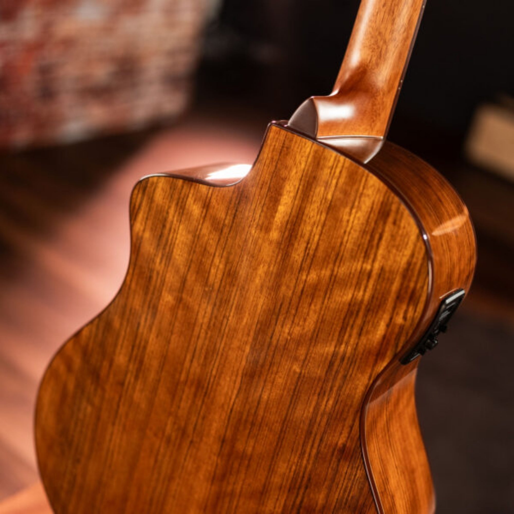 Washburn BTS9VCECH-D Bella Tono Suprema Studio 6-String with Barcus-Berry LX4 Preamp Electro-Acoustic Guitar – Gloss Charcoal Burst