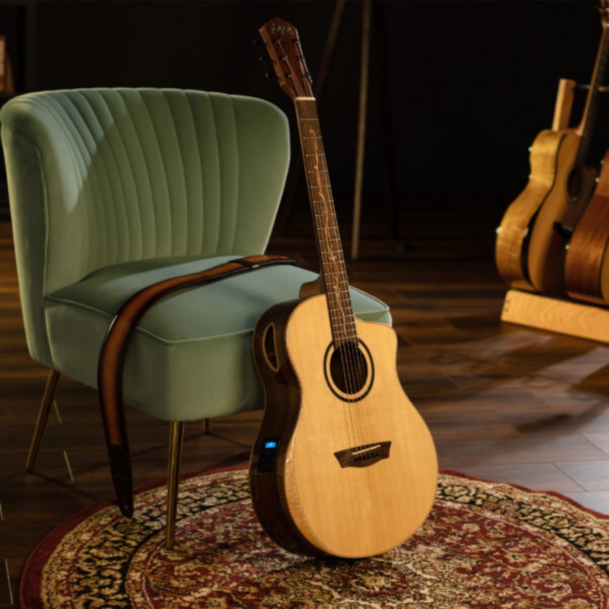 Washburn BTSC40SCE-U Bella Tono Suprema 6-String with Solid Sitka Spruce Top & Barcus Berry LX4 Preamp Electro-Acoustic Guitar – Natural Gloss