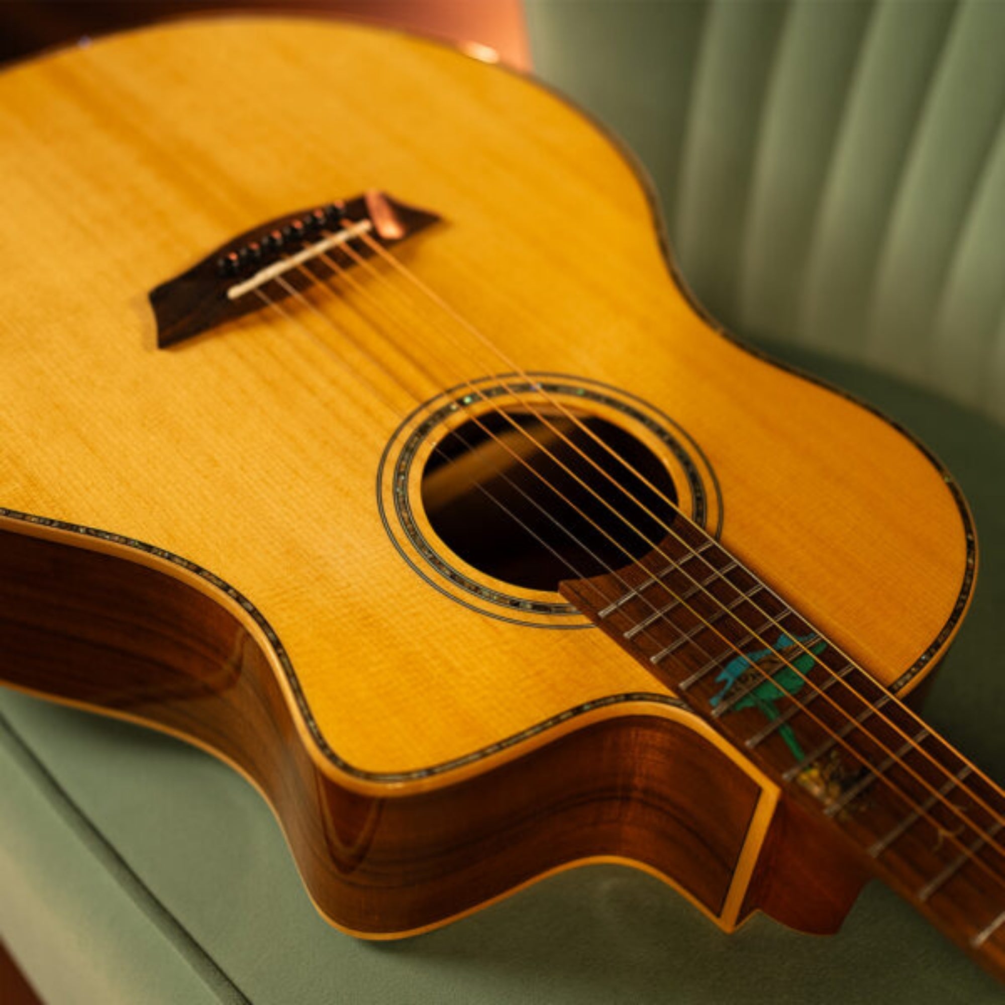 Washburn BTSC56SCE-D Bella Tono Suprema Studio 6-String with Solid Spruce Top & Barcus-Berry LX4 Preamp Electro-Acoustic Guitar – Natural Finish