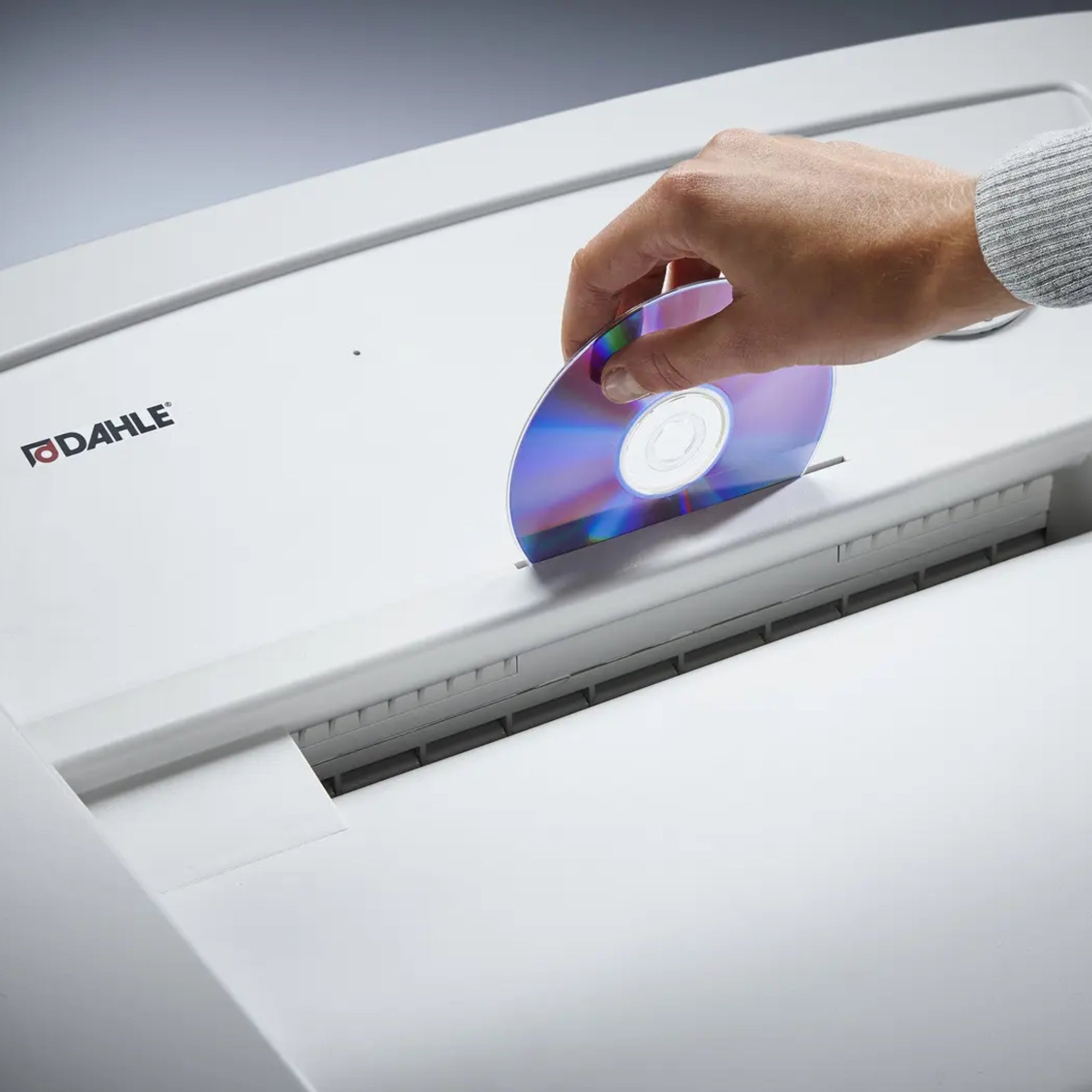 Dahle 214 Up to 26 Sheets P-2 140L Strip Cut Departmental Document Shredder