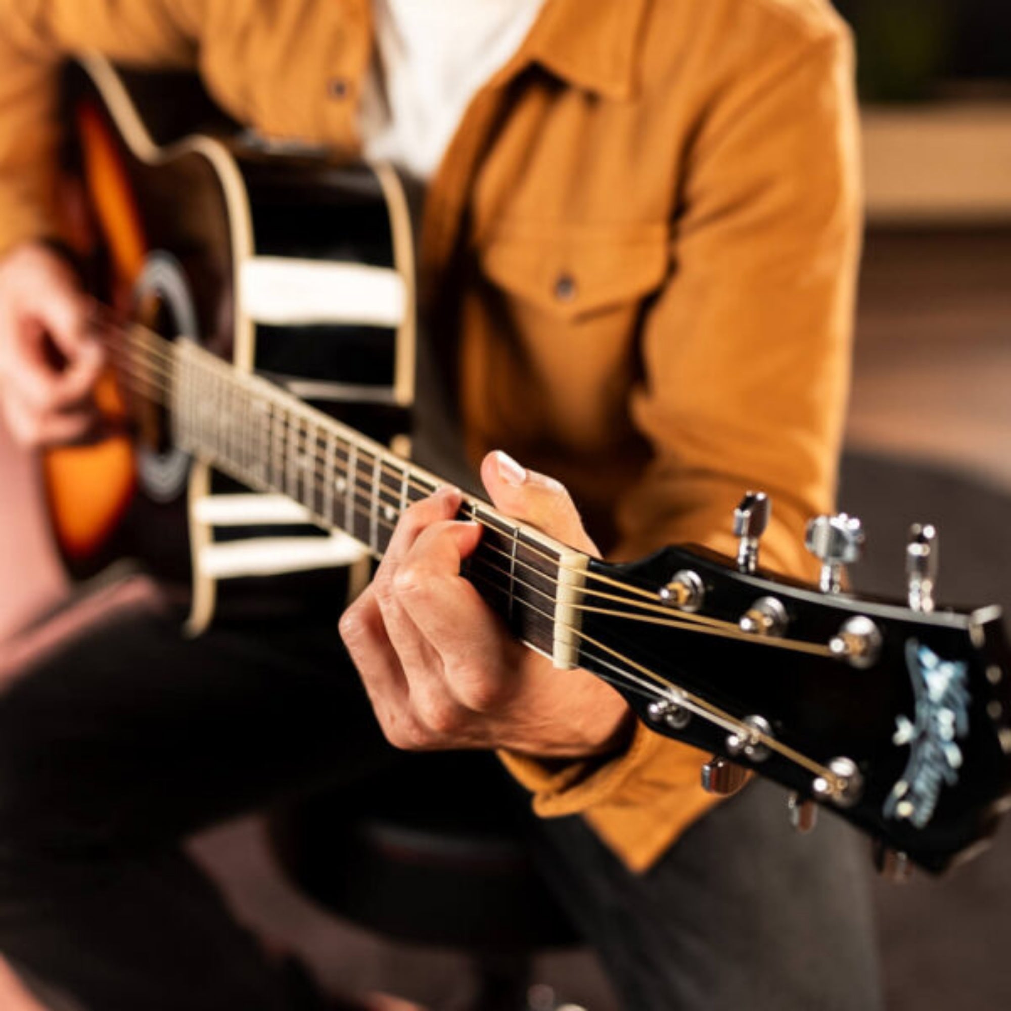 Washburn WA90CEVSB-U Vintage Series Dreadnought With 6-String Barcus Berry LX4 Preamp & Built-in Tuner Electro-Acoustic Guitar – Vintage Sunburst